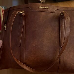 Luxurious Brown Leather Shoulder Bag